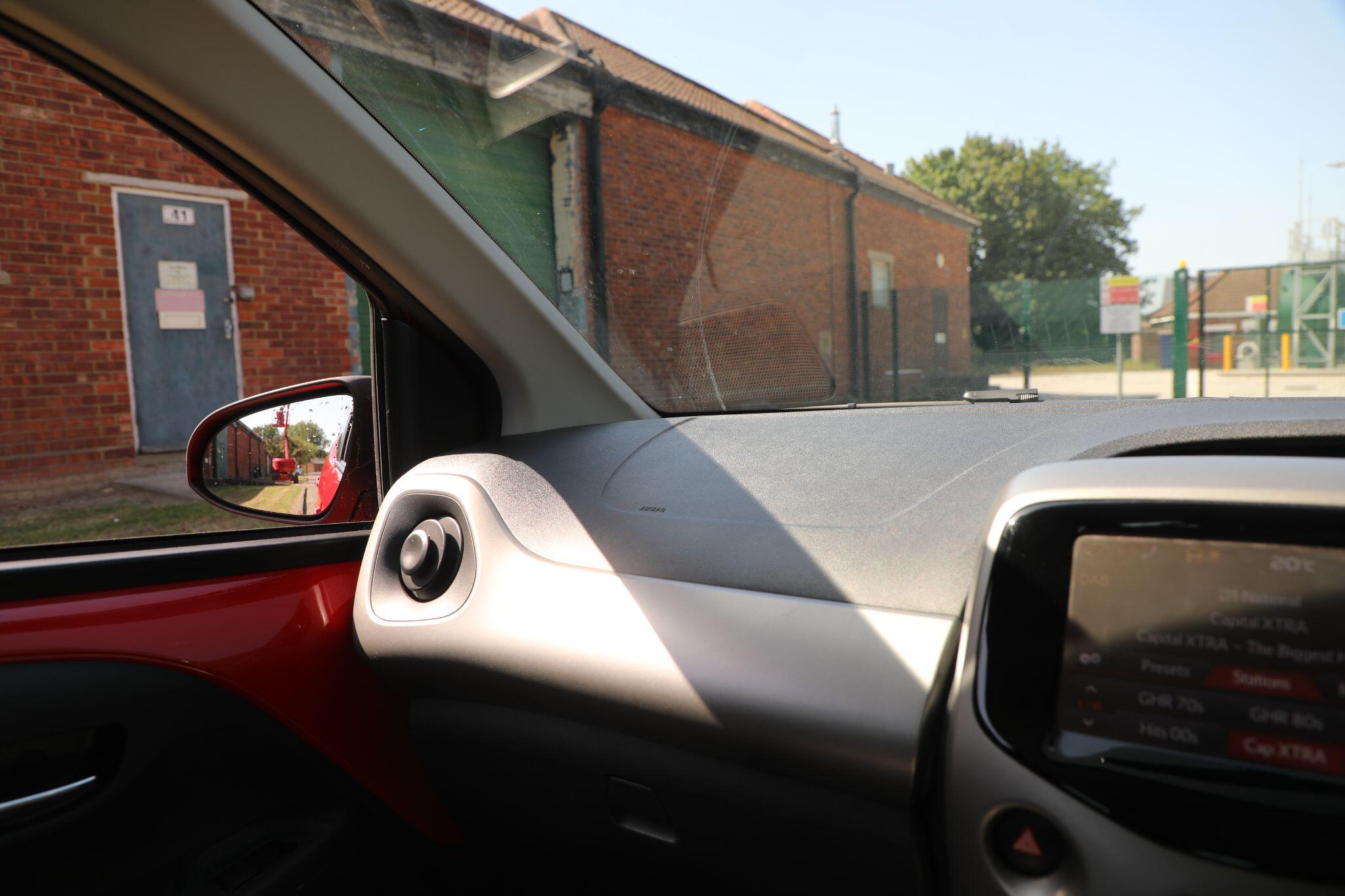Large vehicle image